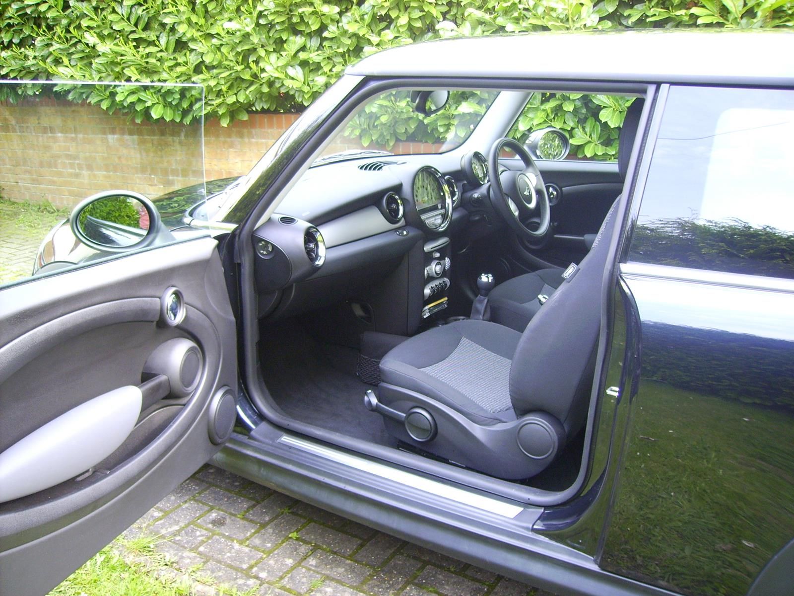 used car leasing in the UK image of car